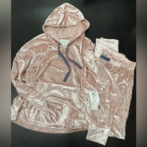 NWT Spyder Crushed Velvet Lounge Pajama Set Large